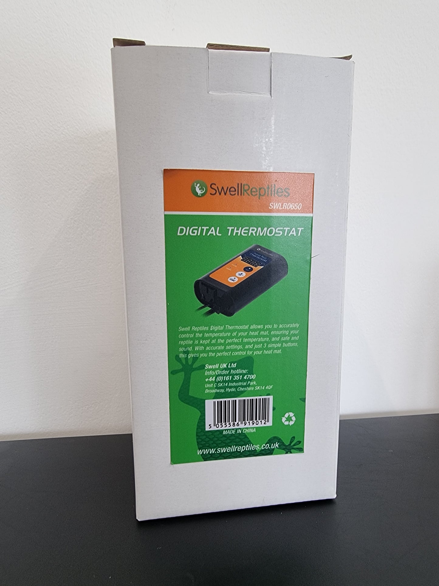 Digital Thermostat for Whelping Area - Automatic Temperature Adjusting